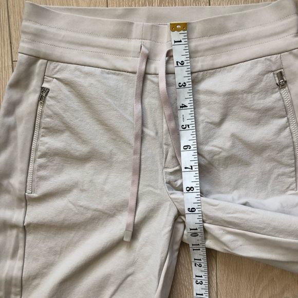 Athleta Headlands Hybrid Trek Jogger in Birch Gray Women’s Size 2/P - Picture 5 of 15